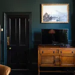 Vintage Townhouse, Wood Burner, Leafy Garden, Close To The Beach