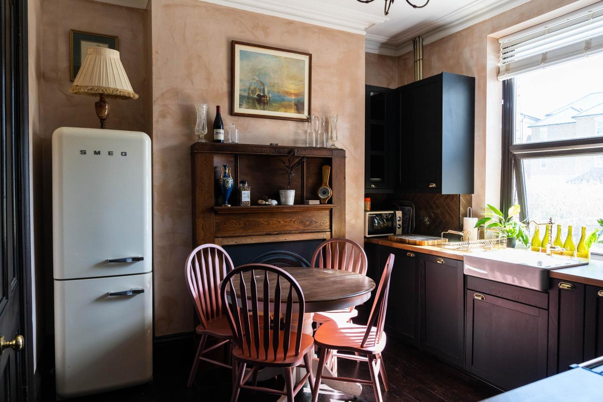 Vintage Townhouse, Wood Burner, Leafy Garden, Close To The Beach Margate